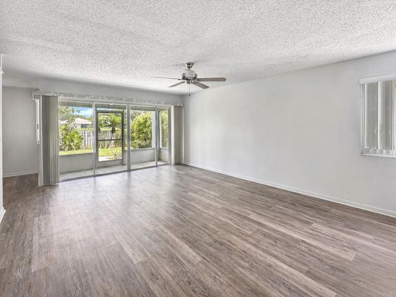 2 bedroom Condominium at 5717 Deer Run Drive #4a, Golf Lake Villas, Fort Pierce — photo 4