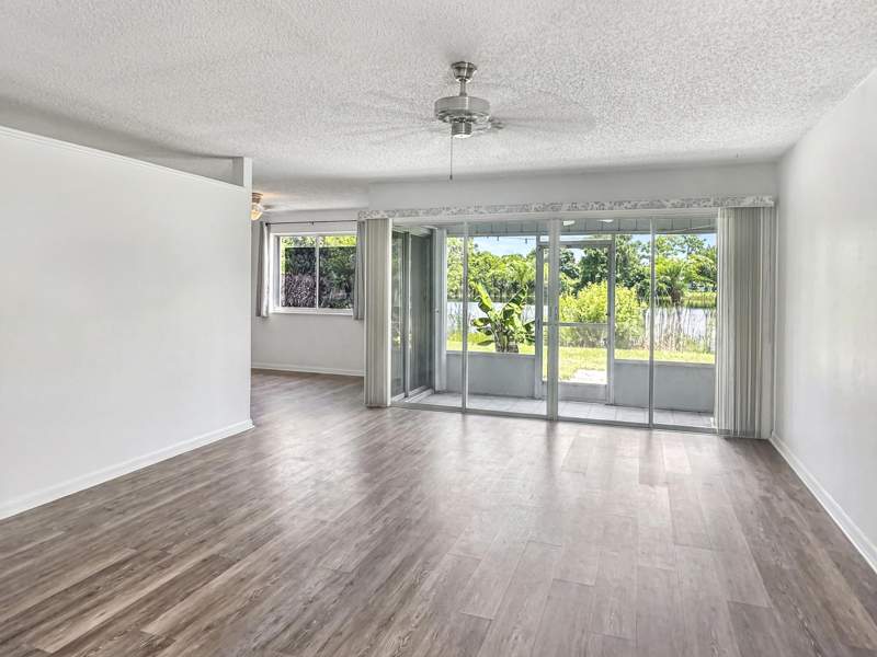 2 bedroom Condominium at 5717 Deer Run Drive #4a, Golf Lake Villas, Fort Pierce — photo 2