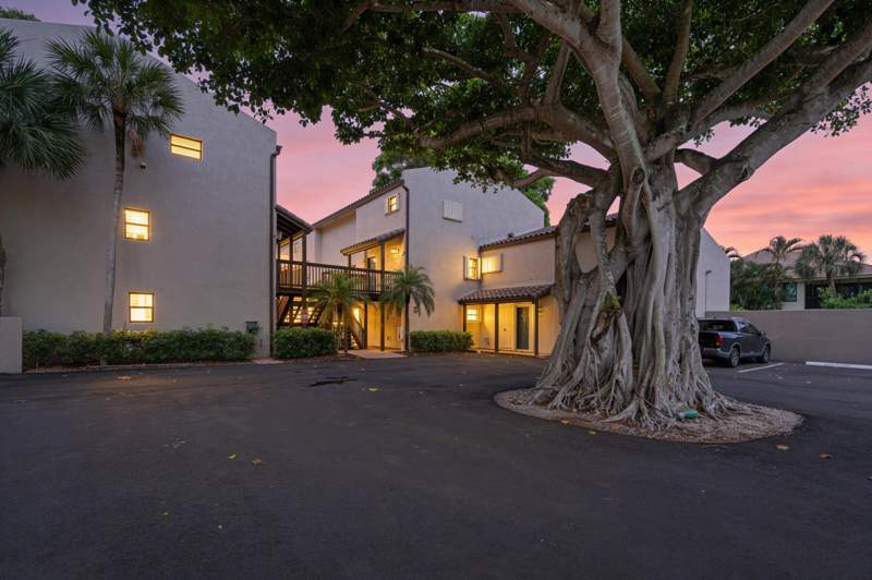 3 bedroom Condominium at 149 NW 70th #302b, Banyan Courts Condo, Boca Raton — photo 2