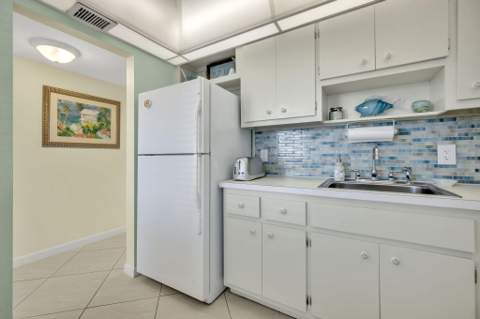 201 N Ocean Boulevard #203, Pompano Beach FL - photo 16 of 30