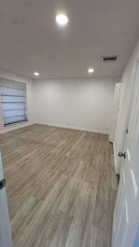 802 Saint Andrews Road #15, Hollywood FL - photo 8 of 53
