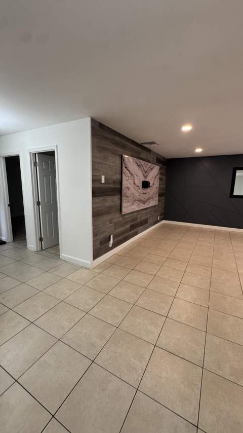 802 Saint Andrews Road #15, Hollywood FL - photo 13 of 53