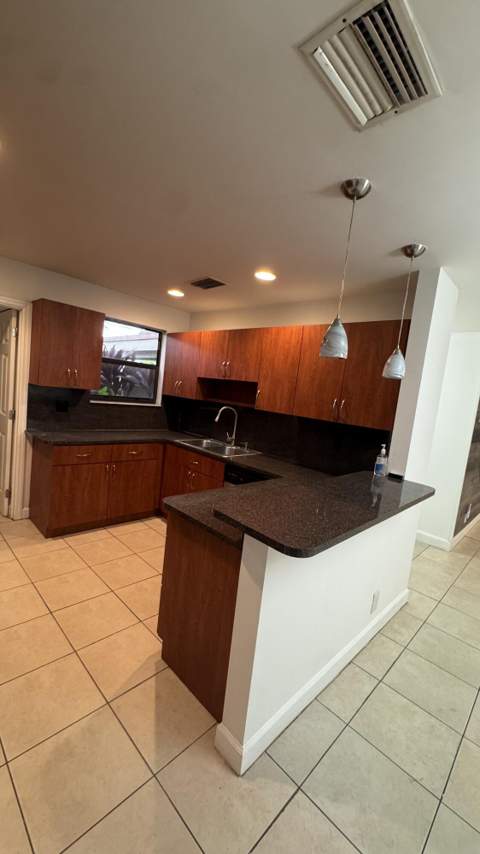 802 Saint Andrews Road #15, Hollywood FL - photo 20 of 53