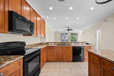 127 Greenwich Circle, Jupiter FL - photo 14 of 39