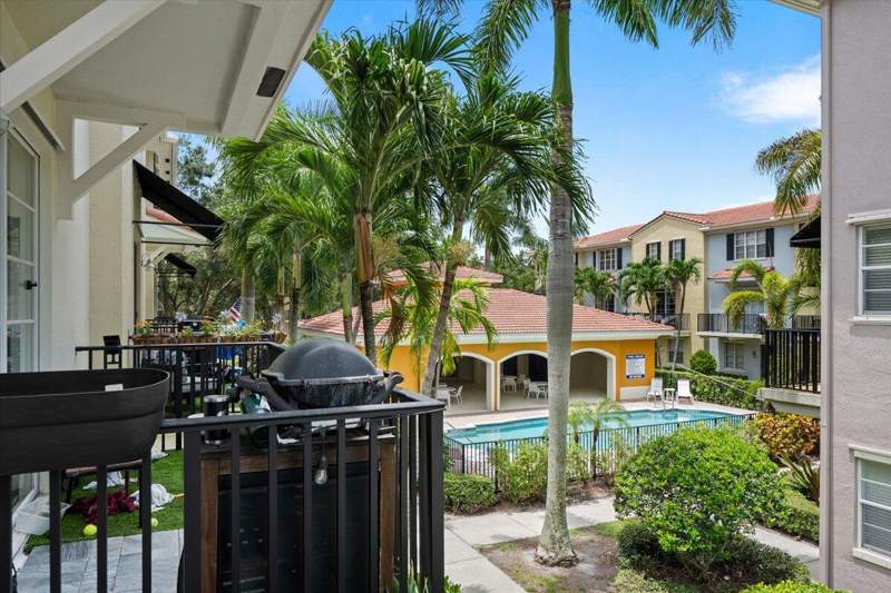 3 bedroom Townhouse at 127 Greenwich Circle, Greenwich, Jupiter — photo 4