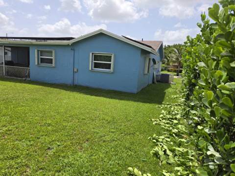 8111 NW 100th Terrace, Tamarac FL - photo 23 of 25