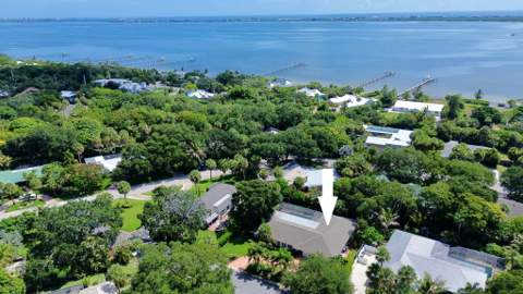22 Banyan Road, Sewalls Point FL - photo 6 of 47