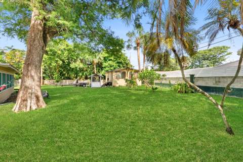 330 NW 32nd Court, Oakland Park FL - photo 6 of 12