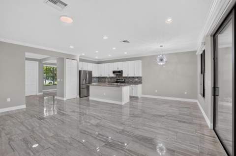 8095 Ironstone Drive, Delray Beach FL - photo 12 of 50