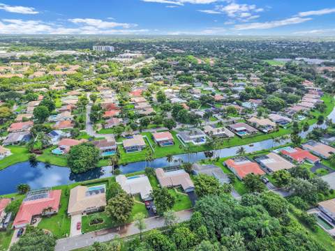8975 NW 1st Street, Coral Springs FL - photo 11 of 72
