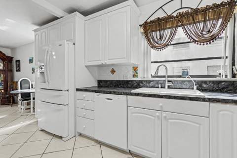 7515 NW 79th Avenue #109, Tamarac FL - photo 24 of 33