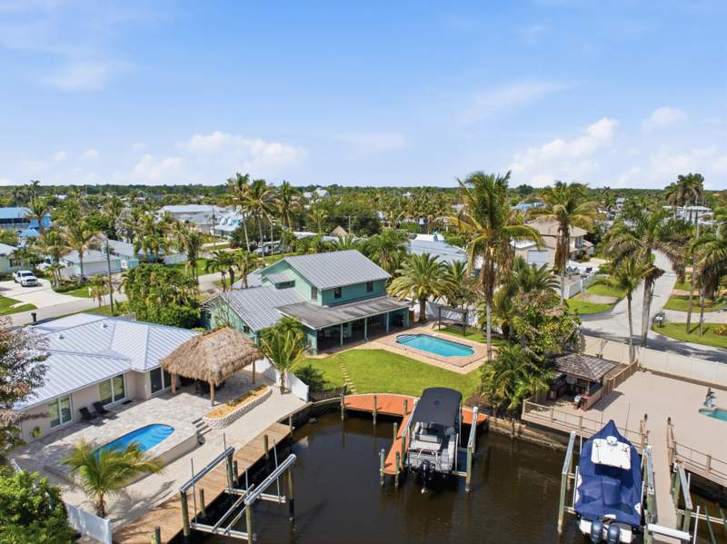 5 bedroom Single Family Residence at 1489 SW Seahawk Way, Lighthouse Point, Palm City — photo 3