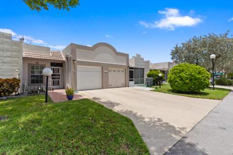 9305 Flynn Circle #6, Boca Raton FL - photo 7 of 27
