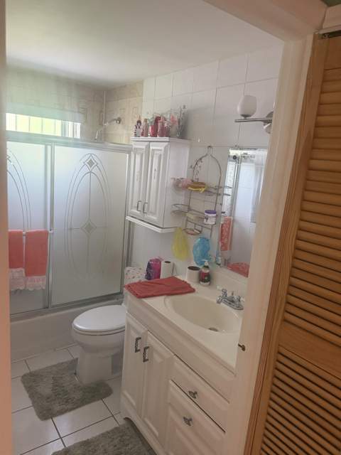 1304 Donwoods Lane, Royal Palm Beach FL - photo 23 of 39