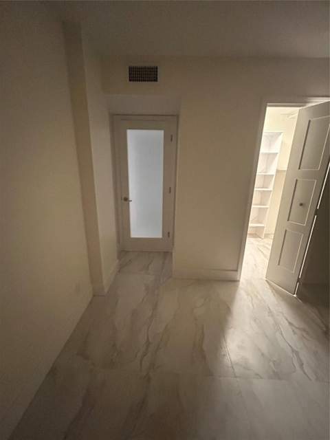 550 Bayshore Drive #102, Fort Lauderdale FL - photo 11 of 32