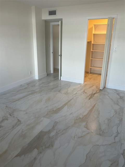 550 Bayshore Drive #102, Fort Lauderdale FL - photo 12 of 32
