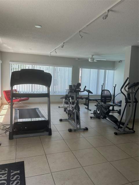 550 Bayshore Drive #102, Fort Lauderdale FL - photo 15 of 32