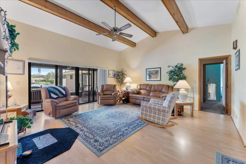 4 bedroom Single Family Residence at 10349 SW 49th Manor, Pine Lake, Cooper City — photo 4