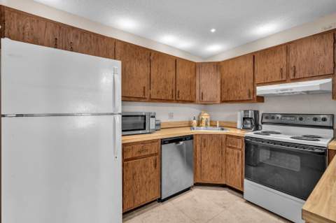 103 Lake Pine Circle #A-2, Greenacres FL - photo 8 of 31