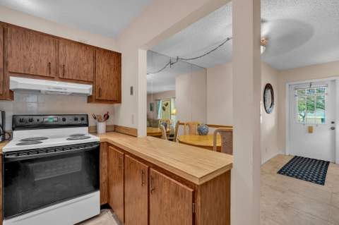 103 Lake Pine Circle #A-2, Greenacres FL - photo 12 of 31