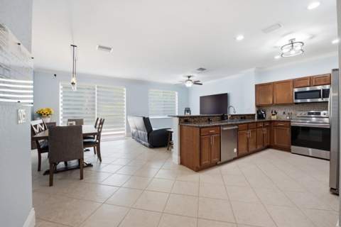 3078 N Evergreen Circle #3078, Boynton Beach FL - photo 7 of 39