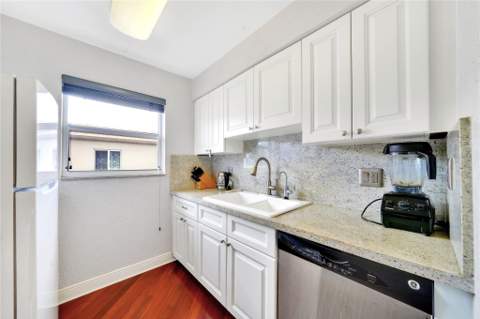 2701 Middle River Drive #11, Fort Lauderdale FL - photo 7 of 60