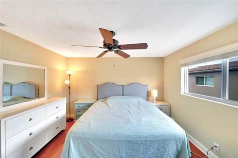 2701 Middle River Drive #11, Fort Lauderdale FL - photo 13 of 60