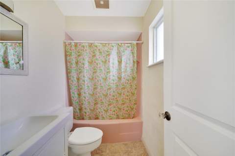 2701 Middle River Drive #11, Fort Lauderdale FL - photo 16 of 60