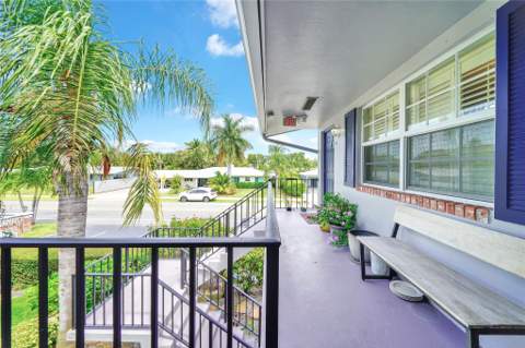 2701 Middle River Drive #11, Fort Lauderdale FL - photo 23 of 60