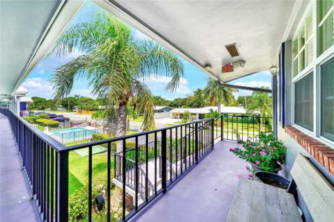 2701 Middle River Drive #11, Fort Lauderdale FL - photo 24 of 60