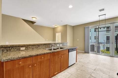2725 NE 8th Avenue #104, Wilton Manors FL - photo 17 of 56