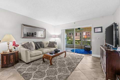 14721 Bonaire Boulevard #101, Delray Beach FL - photo 7 of 35