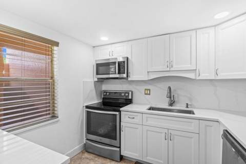 14721 Bonaire Boulevard #101, Delray Beach FL - photo 10 of 35