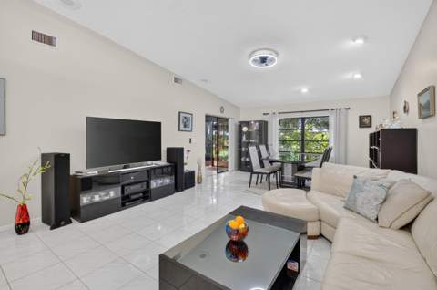 8246 Springview Terrace, Boca Raton FL - photo 9 of 53