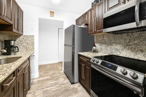 250 NE 20th Street #3210, Boca Raton FL - photo 15 of 38