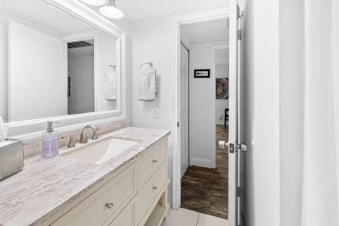 250 NE 20th Street #3210, Boca Raton FL - photo 19 of 38
