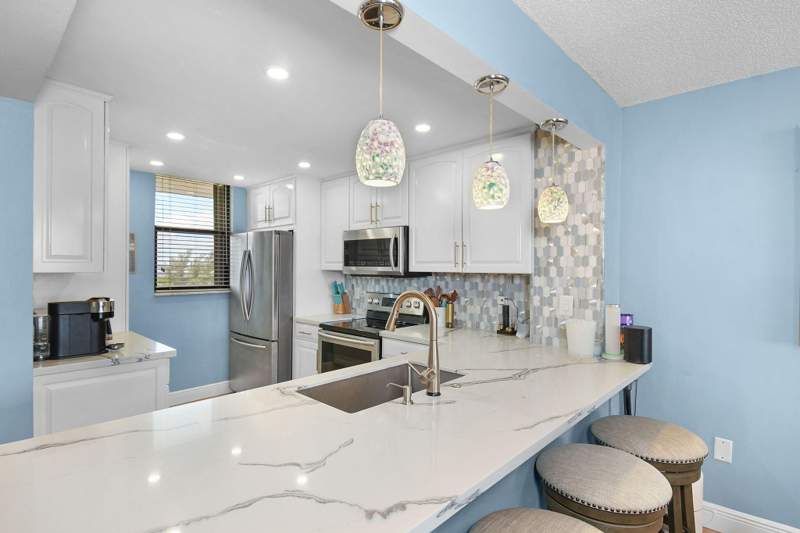 2 bedroom Condominium at 9940 S Ocean Drive #607, Oceana Oceanfront Condominium I, Jensen Beach — photo 3