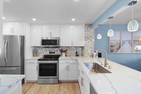 9940 S Ocean Drive #607, Jensen Beach FL - photo 6 of 33