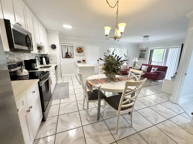 2 bedroom Condominium at 588 Trace Circle #211, Tivoli Trace Condo No 5, Deerfield Beach — photo 5