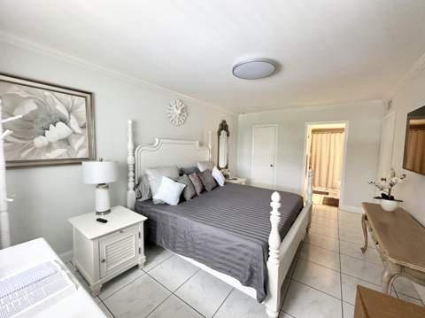 588 Trace Circle #211, Deerfield Beach FL - photo 18 of 27