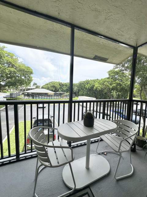 588 Trace Circle #211, Deerfield Beach FL - photo 23 of 27