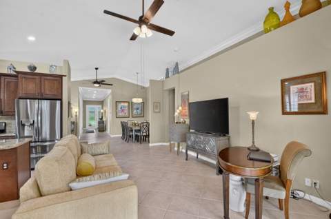 9575 Sandpiper Shores Way, West Palm Beach FL - photo 19 of 95