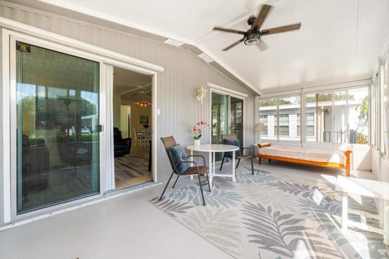 2 bedroom Manufactured Home at 5389 NW 3rd Avenue, Highland Meadows Estates West, Deerfield Beach — photo 3