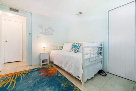 5389 NW 3rd Avenue, Deerfield Beach FL - photo 23 of 52