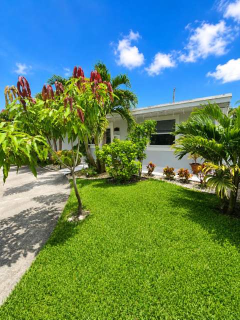 1902 Baythorne Road, West Palm Beach FL - photo 8 of 37