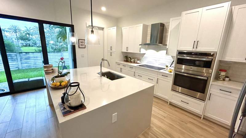4 bedroom Single Family Residence at 1423 SW 23rd Street, Marina Landings, Fort Lauderdale — photo 4
