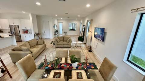 1423 SW 23rd Street, Fort Lauderdale FL - photo 7 of 12