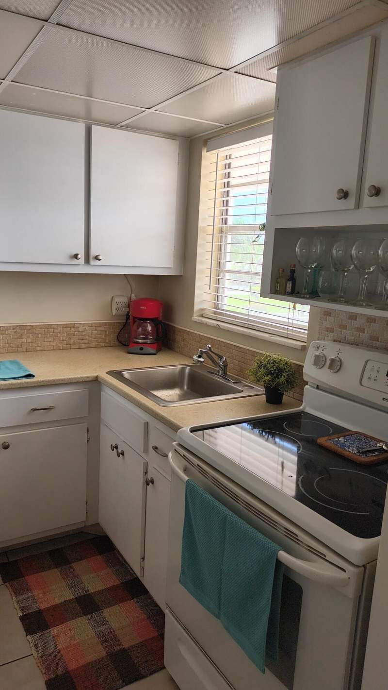 1 bedroom Condominium at 201 S Golf Boulevard #2002, Leisureville Fairway Ten Condo, Pompano Beach — photo 2