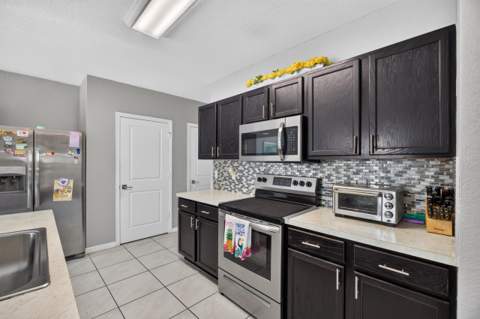 3758 Whitney Park Lane, Greenacres FL - photo 17 of 35