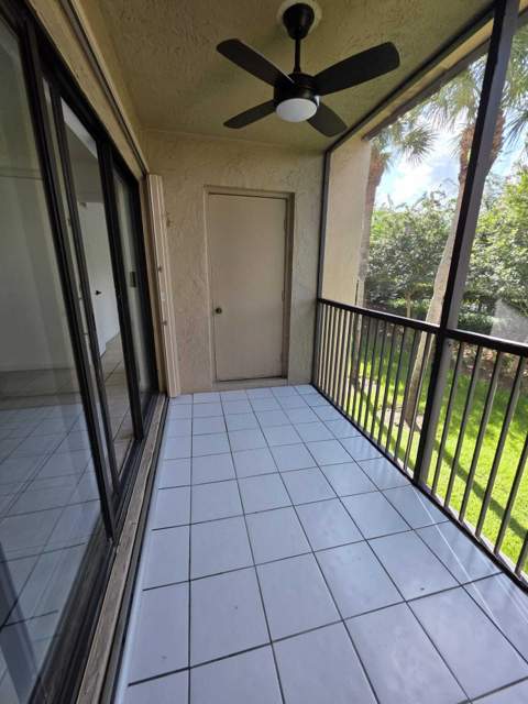 390 Racquet Club Road #204, Weston FL - photo 10 of 31